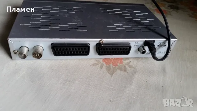 Сателитен приемник Telstar, снимка 2 - Приемници и антени - 48178513