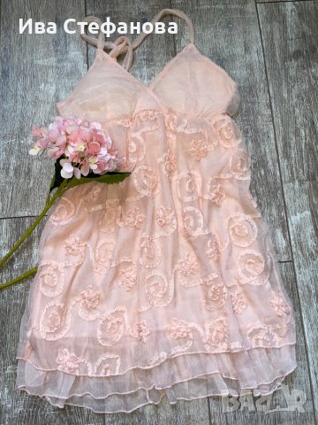 Нежна елегантна ефирна женствена рокля 3Д цветя рокля в прасковен цвят, снимка 2 - Рокли - 41794700