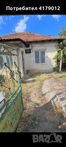 Къща (105кв) в град Костенец с двор 1206 кв., снимка 2 - Къщи - 53566585