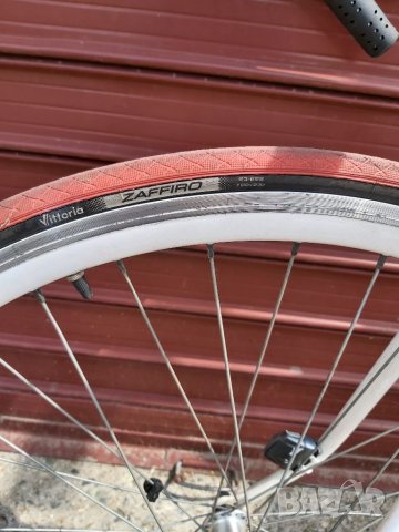 Бегач ктм 28 цола, снимка 4 - Велосипеди - 41267563