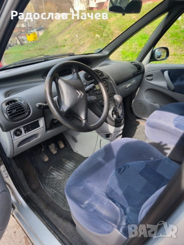 Ситроен Пикасо 2003 1.6 ,70 к.с. !В добро техническо състояние !, снимка 10 - Автомобили и джипове - 53692542