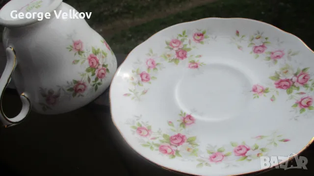 Duchess June Boquet, английски двоен сет за кафе/чай, снимка 14 - Сервизи - 49516761