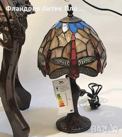 Настолна лампа в стил Тифани – модел „Синьо водно конче“, снимка 3 - Настолни лампи - 49621618