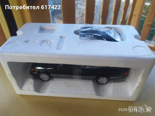 1:18 Метален модел на Mercedes  Benz  300 CE-24 Cabriolet W124 Norev, снимка 3 - Колекции - 53113690