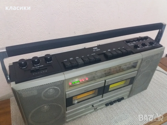 Радиокасетофон ITT RC-6600., снимка 2 - Радиокасетофони, транзистори - 53591279