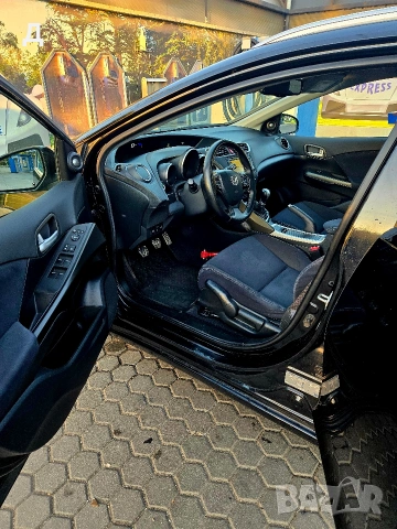 2014 Honda Civic 1.6D Premium, снимка 10 - Автомобили и джипове - 53519419