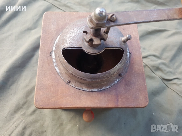 Голяма мелница мелничка , снимка 2 - Антикварни и старинни предмети - 52281310