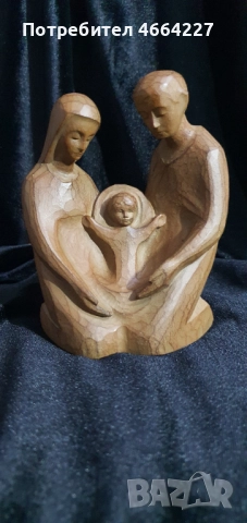 Уникална ръчно изработена дървена скулптура "Светото семейство ", снимка 3 - Антикварни и старинни предмети - 52589549