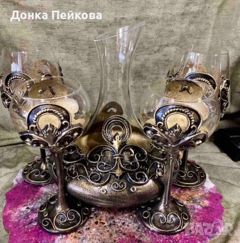 Ръчно изработен сервиз . декантер с 4 чаши в злато, снимка 4 - Сервизи - 49105769