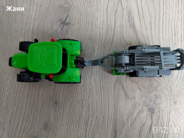 Играчка трактор с ремарке , снимка 4 - Коли, камиони, мотори, писти - 51549670