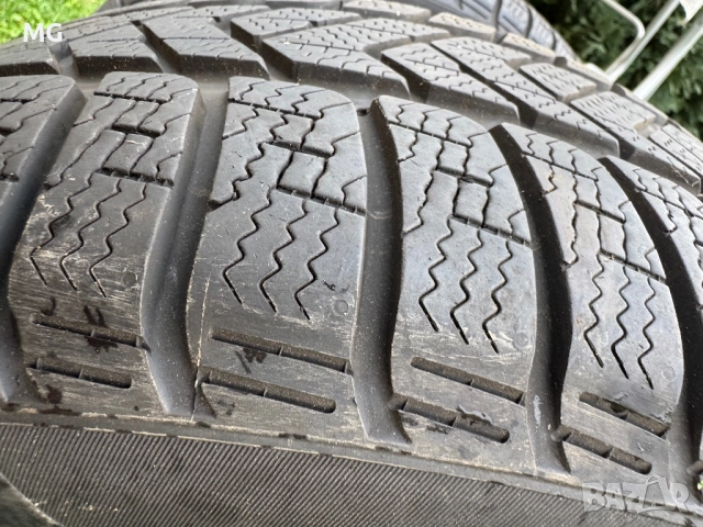 Зимни Гуми Pirelli 245 50 18 dot 19, снимка 7 - Гуми и джанти - 52358143