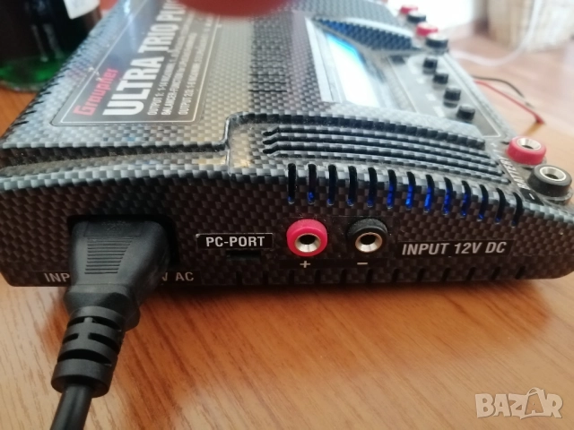 Зарядно устройство за батерии GRAUPNER Ultra Trio plus 14, снимка 5 - Друга електроника - 51475809