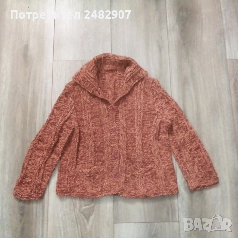 Детска жилетка - ретро  , снимка 2 - Детски пуловери и жилетки - 51967229