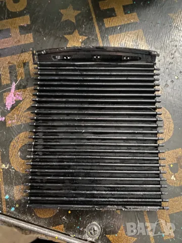 Кожена щоричка за подлакътник на Мерцедес Ц класа W203 2000-2004 , снимка 2 - Части - 47625376