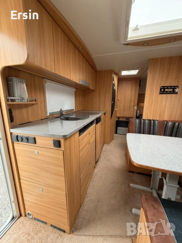 Каравана Dethleffs 550 TK Година : 2011 Спални места : 4+1 , снимка 7 - Каравани и кемпери - 52171598