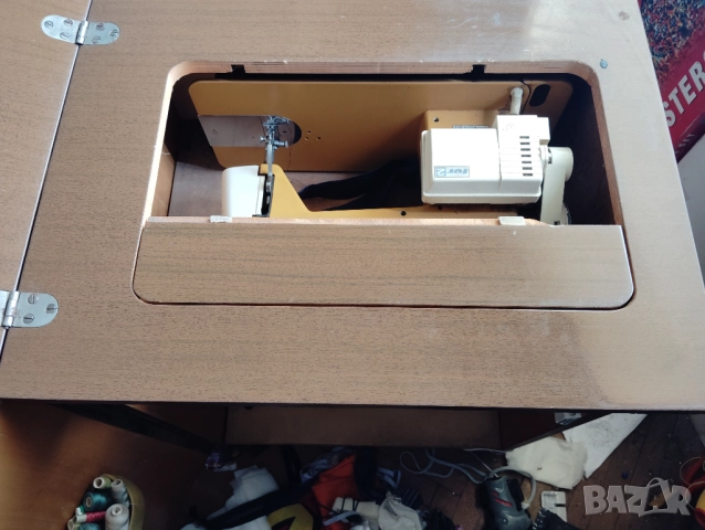 Шевна машина Lucznik preedom 466 използвана, снимка 7 - Шевни машини - 51605014