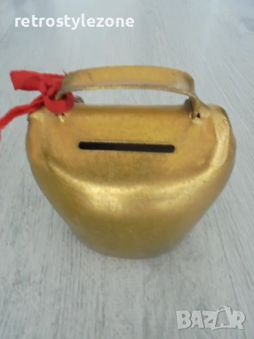 № 8113 стара метална касичка с ключе, снимка 5 - Други ценни предмети - 50801414