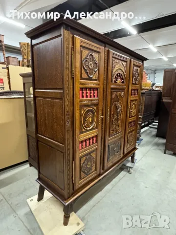 Трикрилен гардероб от дъбов масив, снимка 6 - Гардероби - 48112501