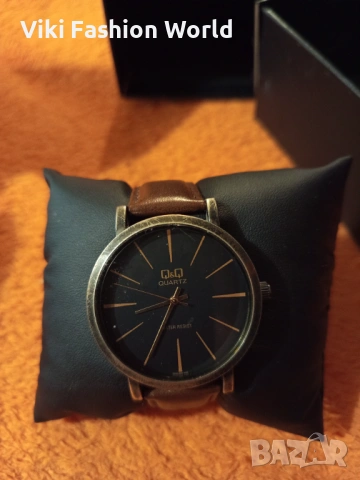 Q&Q Мъжки Часовник Стилен с Кожена каишка