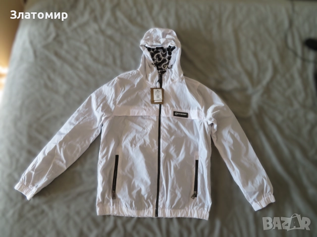 Чисто нова Ветровка Burberry размер M, снимка 2 - Якета - 52772384