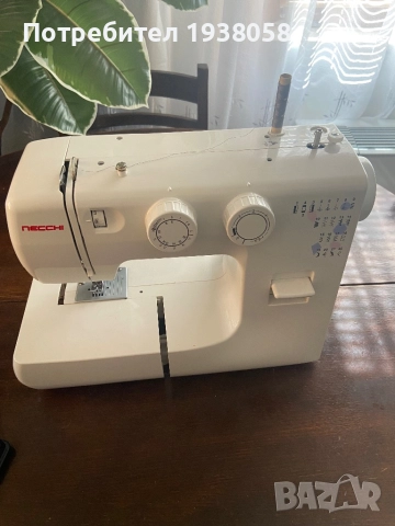 Шевна машина Necchi 215, снимка 7 - Шевни машини - 51786314