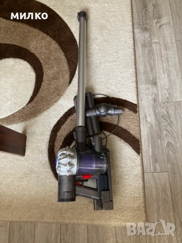 Акумулаторна прахосмукачка Dyson V-6, снимка 7 - Прахосмукачки - 53565624