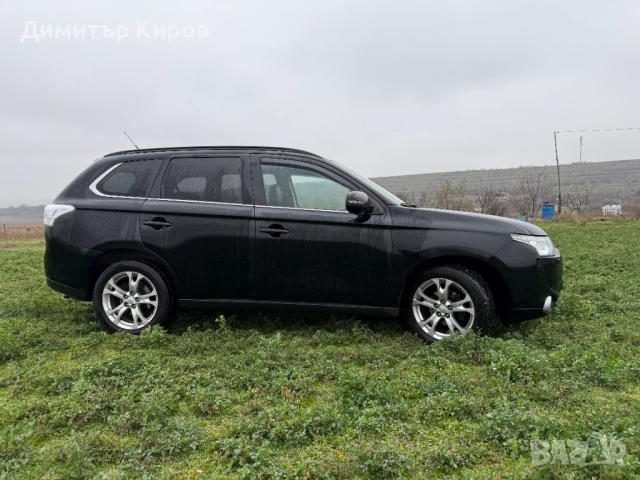 Mitsubishi Outlander III 2.2 DiD 150к.с., снимка 3 - Автомобили и джипове - 52802371