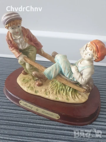 Leonardo Collection MISCHIEF 20см/ЛЕОНАРДО английска фигура на деца/полирезин статуетка