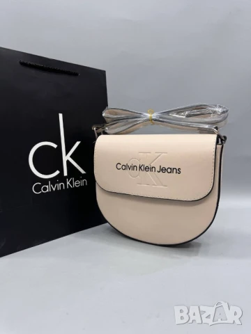 чанти Calvin Klein , снимка 6 - Чанти - 50750905