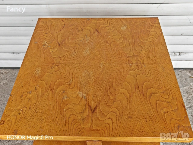 Стара масичка 63/63 см, снимка 3 - Антикварни и старинни предмети - 53526717