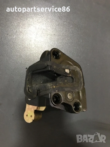 Механизъм на бравата на задната дясна врата за KIA Carnival 2.9 CRDi (2001–2006)