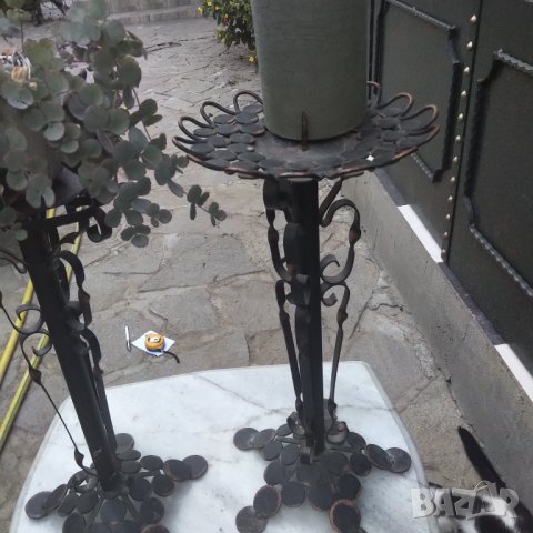 Ковано желязо лот свещник и цветарник , снимка 5 - Декорация за дома - 41968121