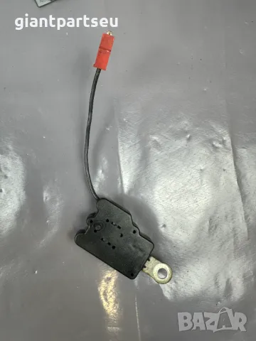 Усилвател Антена за Мерцедес Mercedes-benz W220 2208201489, снимка 3 - Части - 49112185