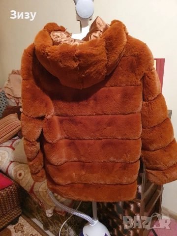 Кафяво пухено палто Л размер , снимка 2 - Палта, манта - 52899129