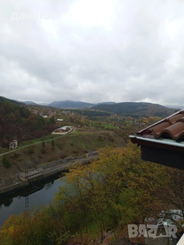 Продавам три етажна къща, снимка 5 - Къщи - 52335136