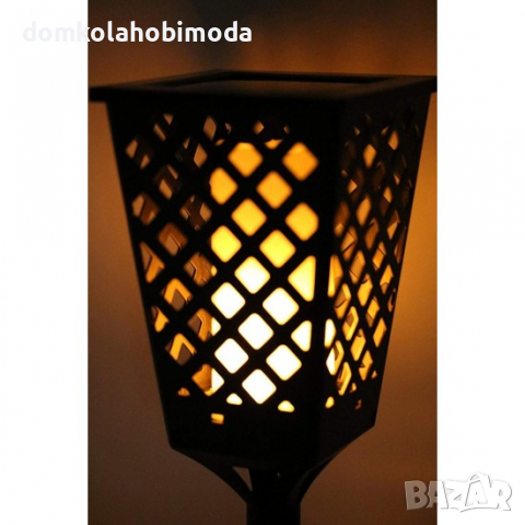  Соларна лампа с светлина тип пламък