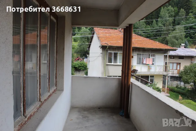 Къща в центъра на Чепеларе – 2 етажа, двор и 2 гаража, снимка 11 - Къщи - 56230533