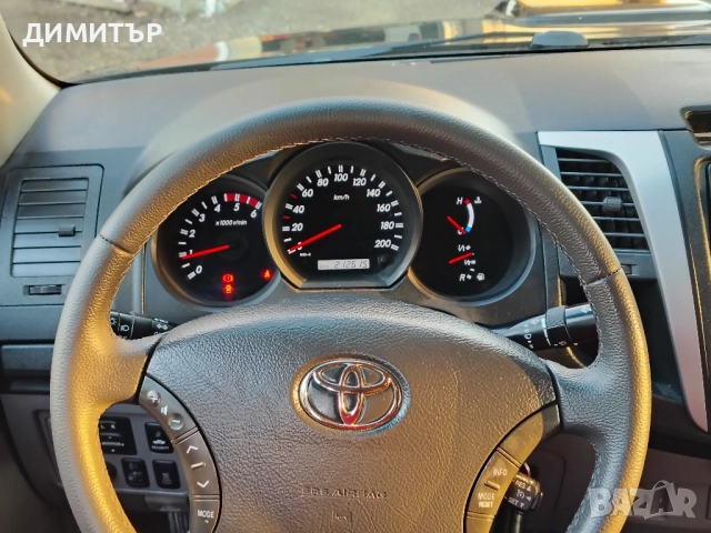 Toyota Hilux 3.0D171к.с ТОП!, снимка 10 - Автомобили и джипове - 51849206