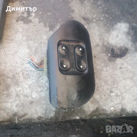 Бутони - Копчета Ел. Стъкла За Ланча Дедра 1995г / Lancia Dedra 1995y