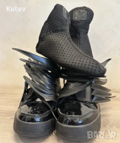 Adidas Jeremy Scott Wings Batman, снимка 9 - Маратонки - 53089272