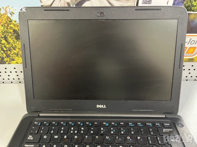 Dell Latitude 3380 за части - следи от вода по платката, снимка 3 - Части за лаптопи - 53454898