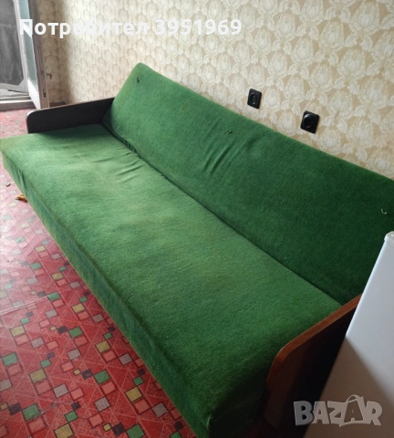 Подаряват се мебели