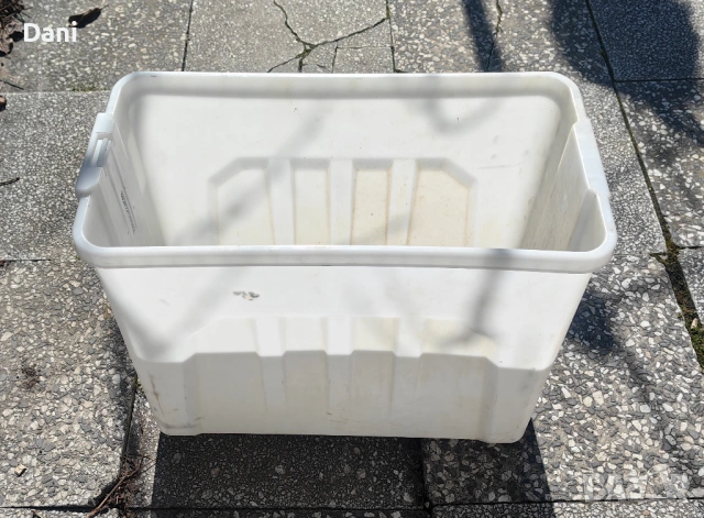 Пластмасов кош 60л. от дробилка за клони 