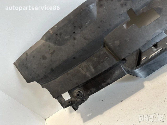 Горна част на рамката на затварящия панел за Peugeot 407 2.2 HDI (2007) 9659399177