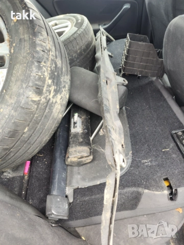 Golf 6 комби на части 1.6 tdi 77kw 105кс голф 6, снимка 8 - Части - 52713287