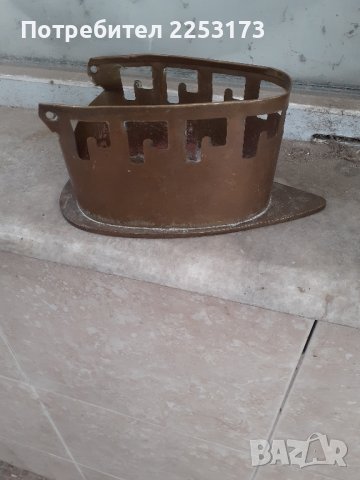 Месингова част от ютия,става запоставка за малка ютия, снимка 2 - Декорация за дома - 41814990