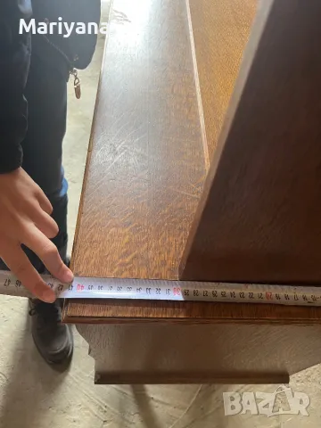 Масивен антик Скрин / Витрина / Шкаф, снимка 9 - Секции и витрини - 50005727