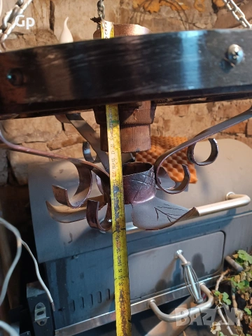 Продавам ръчно направен полилей колело от каруца, снимка 6 - Полилеи - 52688608