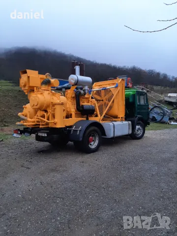 Ингерсол ранд винтов мобилен компресор, снимка 4 - Други машини и части - 47851245