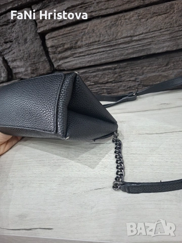 Дамска кожена чанта GUESS , снимка 3 - Чанти - 53453808